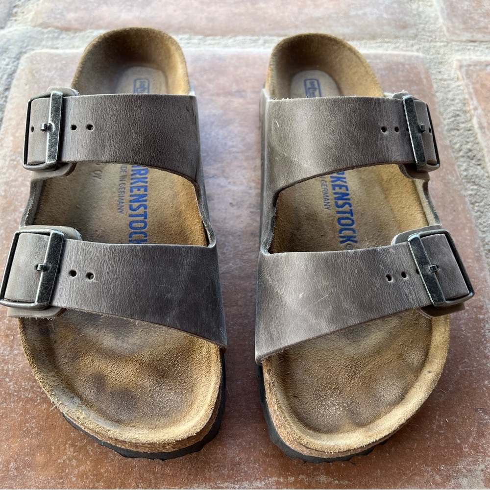 Birkenstock Arizona in Birkibuc Leather, Color Stone, size 39